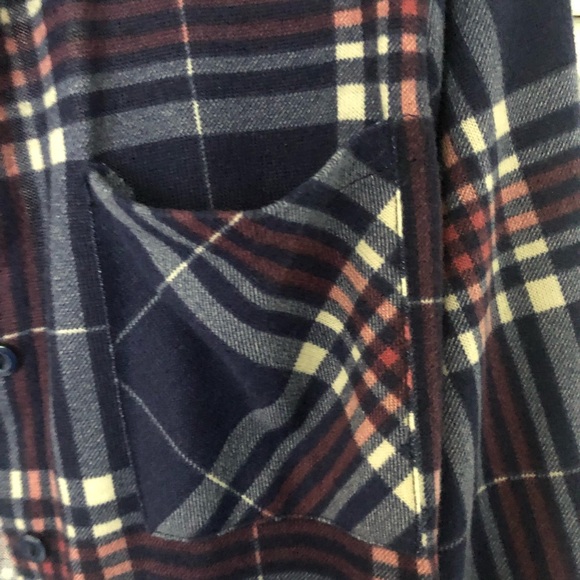 Flannel - Picture 3 of 4